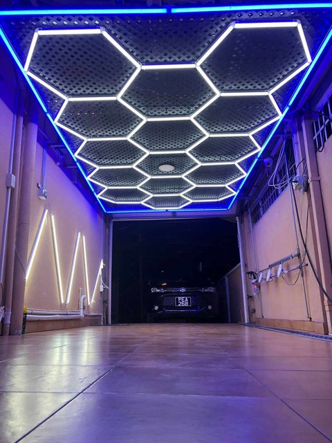 15 hexagon lights with blue border