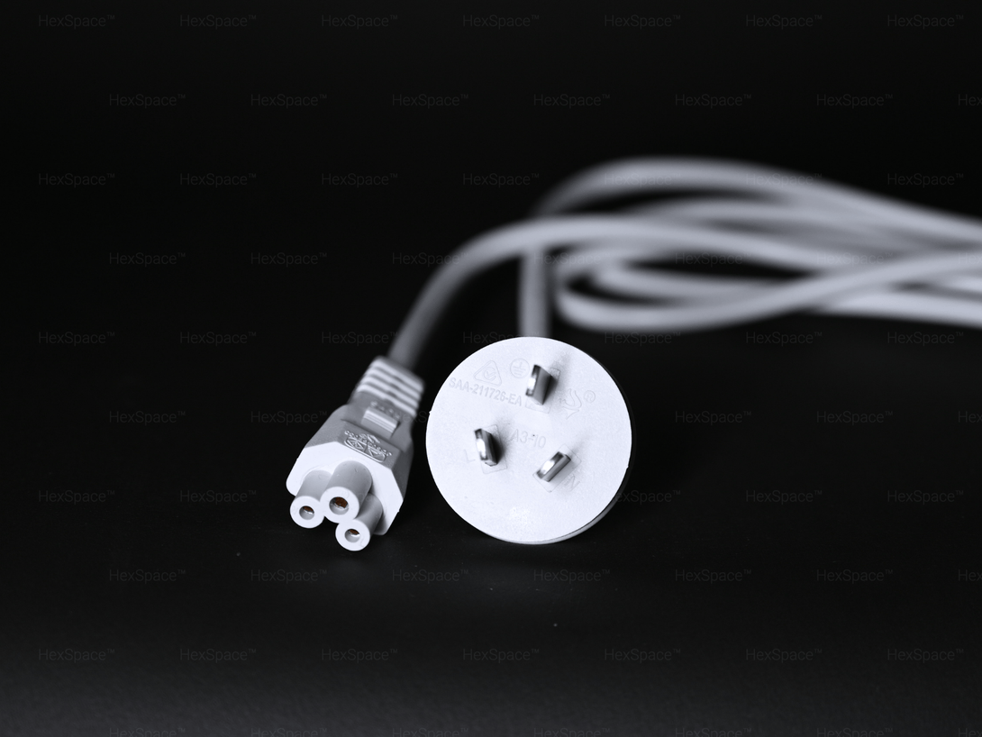 White AU/NZ standard electrical plug and 3-pin socket for HexSpace hexagon lights
