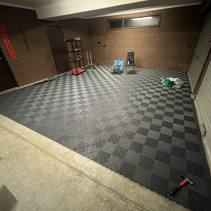 double garage black tiles
