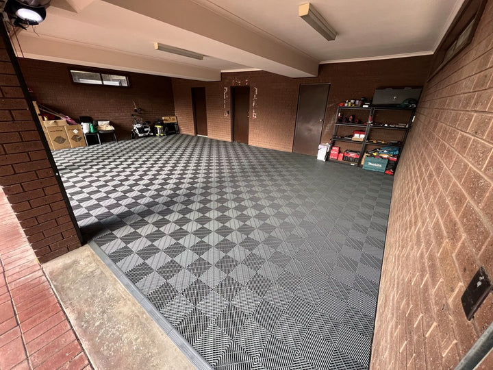 garage tiles carbon black 